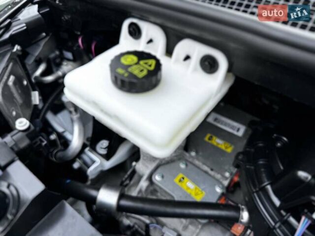 Рено Зое 2021 в Дрогобыче на Automoto.ua Белый Рено Зое, объемом двигателя 0 л и пробегом 55 тыс. км за 12900 $, фото 57 на Automoto.ua