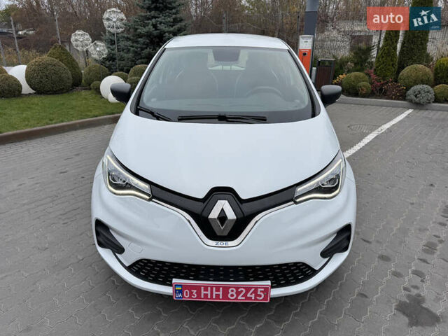 Белый Рено Зое, объемом двигателя 0 л и пробегом 56 тыс. км за 11999 $, фото 1 на Automoto.ua
