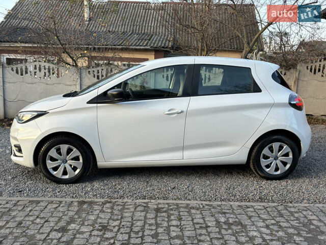Белый Рено Зое, объемом двигателя 0 л и пробегом 29 тыс. км за 11999 $, фото 2 на Automoto.ua