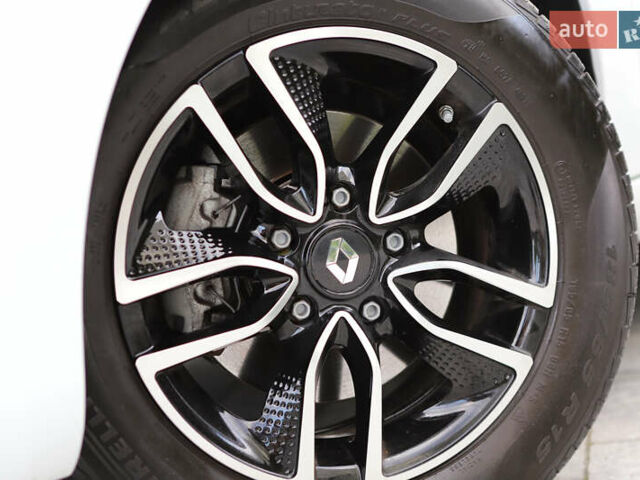 Белый Рено Зое, объемом двигателя 0 л и пробегом 19 тыс. км за 14400 $, фото 9 на Automoto.ua