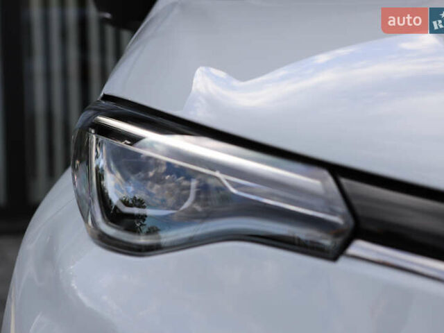 Белый Рено Зое, объемом двигателя 0 л и пробегом 19 тыс. км за 14400 $, фото 29 на Automoto.ua