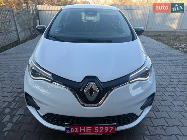 Белый Рено Зое, объемом двигателя 0 л и пробегом 69 тыс. км за 12900 $, фото 1 на Automoto.ua
