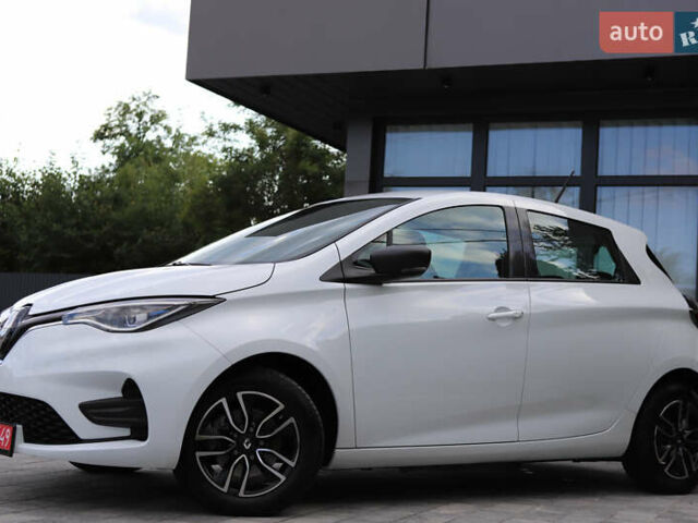 Белый Рено Зое, объемом двигателя 0 л и пробегом 19 тыс. км за 14400 $, фото 2 на Automoto.ua