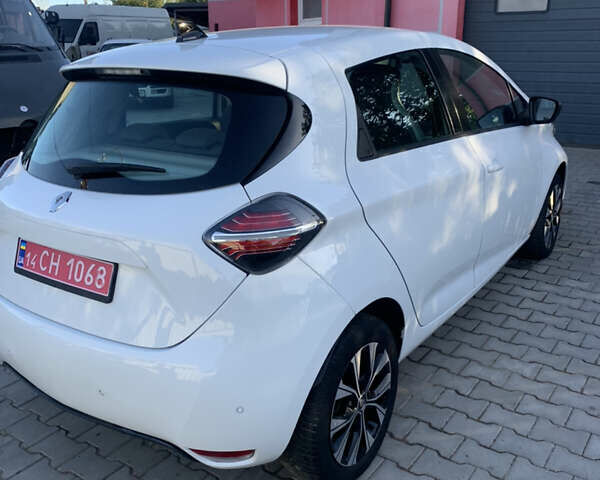 Білий Рено Зое, об'ємом двигуна 0 л та пробігом 69 тис. км за 13500 $, фото 3 на Automoto.ua
