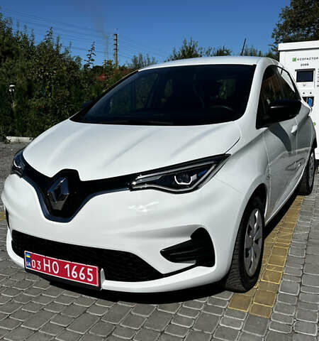 Белый Рено Зое, объемом двигателя 0 л и пробегом 62 тыс. км за 13150 $, фото 9 на Automoto.ua