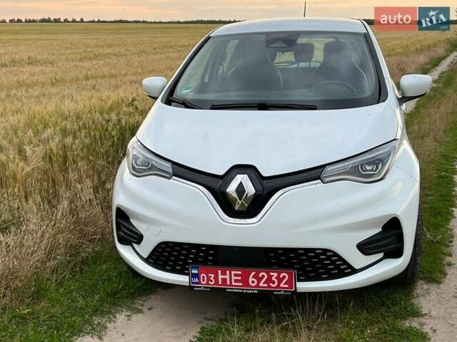 Белый Рено Зое, объемом двигателя 0 л и пробегом 50 тыс. км за 13550 $, фото 4 на Automoto.ua