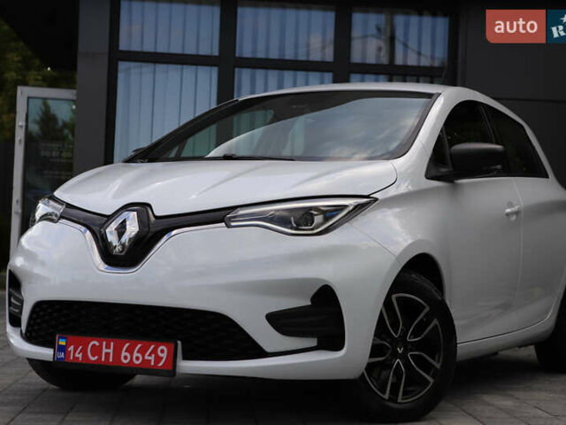 Белый Рено Зое, объемом двигателя 0 л и пробегом 19 тыс. км за 14400 $, фото 5 на Automoto.ua