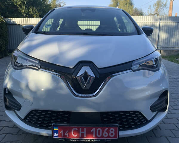 Білий Рено Зое, об'ємом двигуна 0 л та пробігом 69 тис. км за 13500 $, фото 1 на Automoto.ua