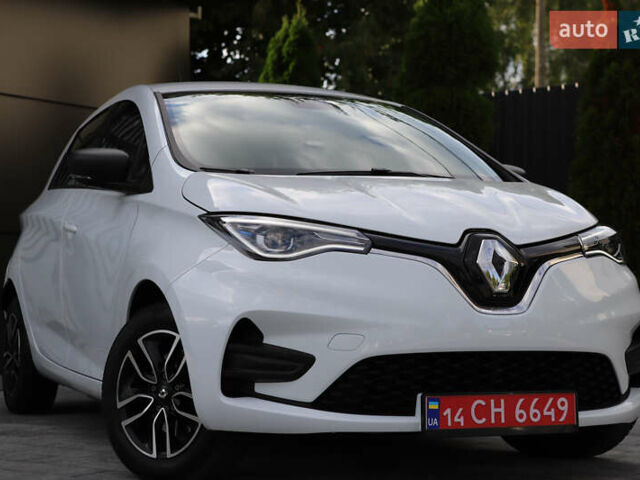 Белый Рено Зое, объемом двигателя 0 л и пробегом 19 тыс. км за 14400 $, фото 16 на Automoto.ua
