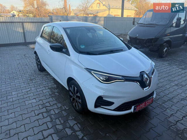 Белый Рено Зое, объемом двигателя 0 л и пробегом 69 тыс. км за 12900 $, фото 5 на Automoto.ua