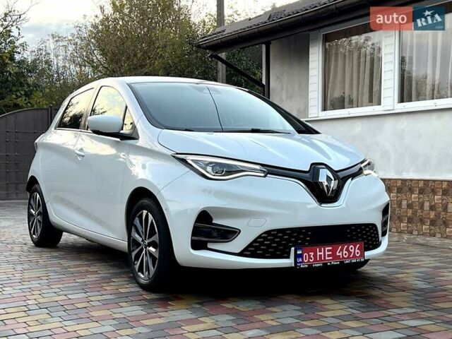Рено Зое 2022 в Ровно на Automoto.ua Белый Рено Зое, объемом двигателя 0 л и пробегом 25 тыс. км за 14700 $, фото 2 на Automoto.ua