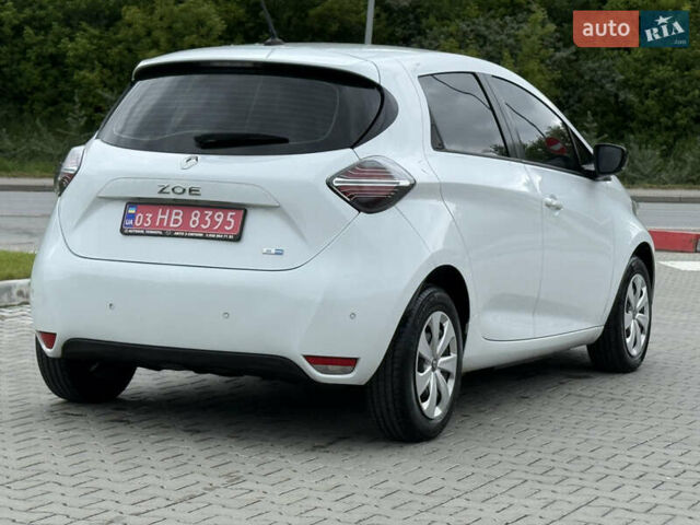 Белый Рено Зое, объемом двигателя 0 л и пробегом 35 тыс. км за 13900 $, фото 1 на Automoto.ua