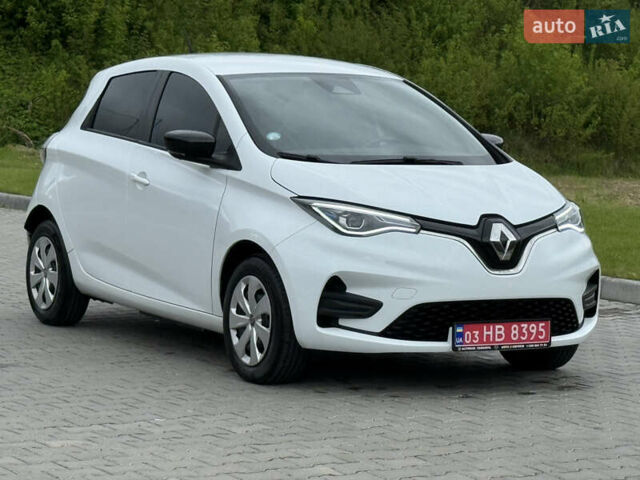 Белый Рено Зое, объемом двигателя 0 л и пробегом 35 тыс. км за 13900 $, фото 4 на Automoto.ua