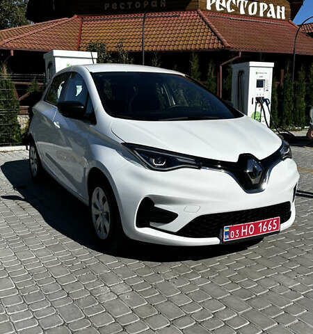 Белый Рено Зое, объемом двигателя 0 л и пробегом 62 тыс. км за 13150 $, фото 8 на Automoto.ua