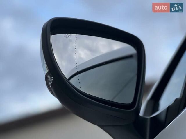 Рено Зое 2022 в Ровно на Automoto.ua Белый Рено Зое, объемом двигателя 0 л и пробегом 25 тыс. км за 14700 $, фото 35 на Automoto.ua