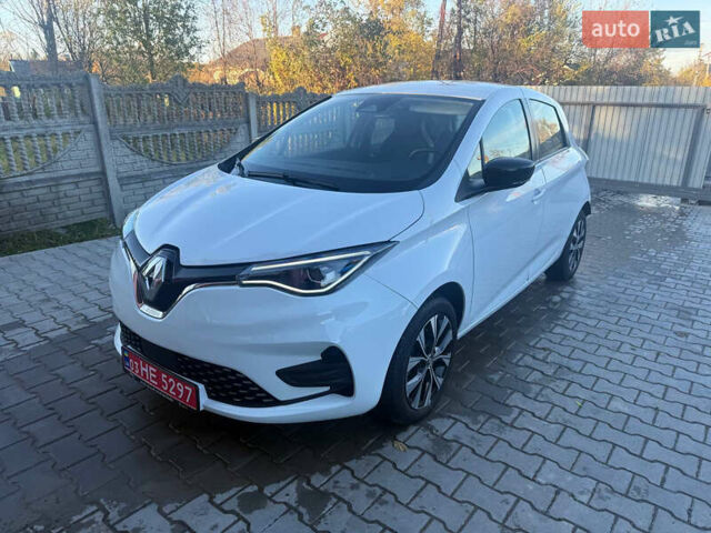 Белый Рено Зое, объемом двигателя 0 л и пробегом 69 тыс. км за 12900 $, фото 2 на Automoto.ua