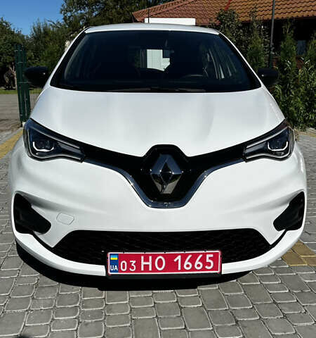 Белый Рено Зое, объемом двигателя 0 л и пробегом 62 тыс. км за 13150 $, фото 3 на Automoto.ua