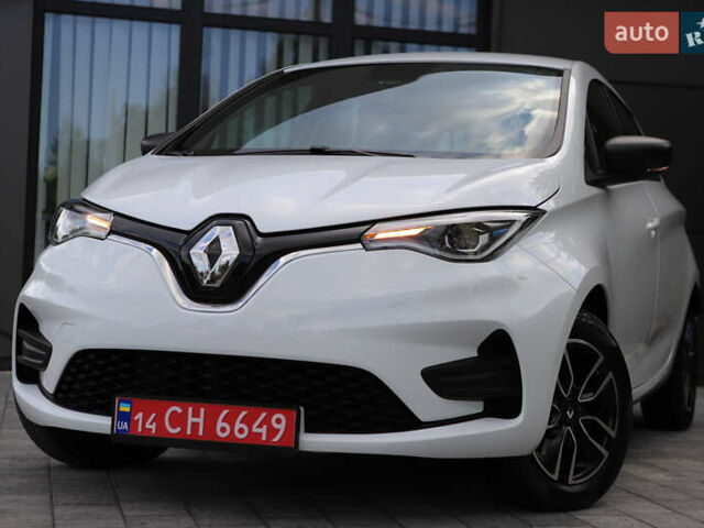 Белый Рено Зое, объемом двигателя 0 л и пробегом 19 тыс. км за 14400 $, фото 4 на Automoto.ua
