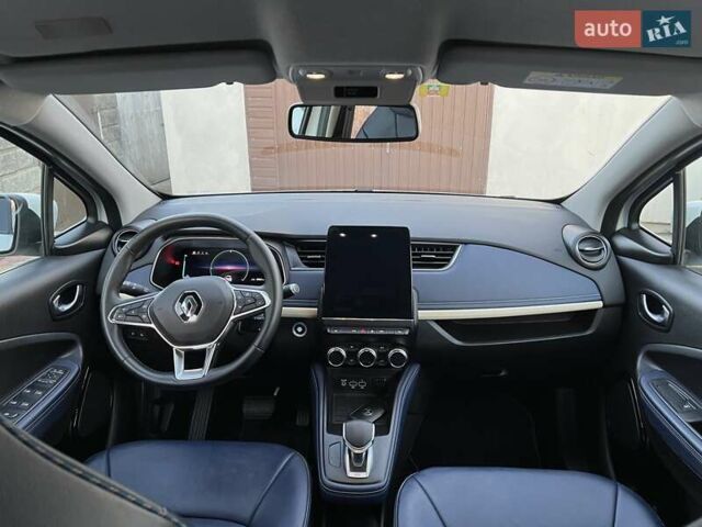 Белый Рено Зое, объемом двигателя 0 л и пробегом 49 тыс. км за 14900 $, фото 17 на Automoto.ua