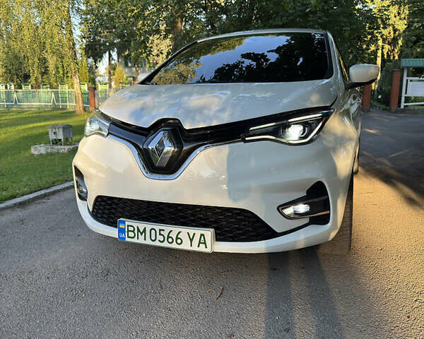 Белый Рено Зое, объемом двигателя 0 л и пробегом 22 тыс. км за 13900 $, фото 1 на Automoto.ua