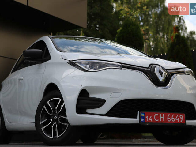 Белый Рено Зое, объемом двигателя 0 л и пробегом 19 тыс. км за 14400 $, фото 31 на Automoto.ua
