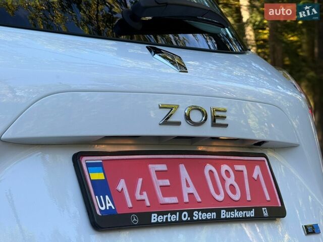 Білий Рено Зое, об'ємом двигуна 0 л та пробігом 37 тис. км за 14499 $, фото 91 на Automoto.ua