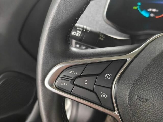 Білий Рено Зое, об'ємом двигуна 0 л та пробігом 30 тис. км за 15399 $, фото 45 на Automoto.ua