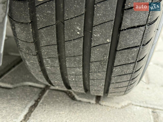 Белый Рено Зое, объемом двигателя 0 л и пробегом 35 тыс. км за 13900 $, фото 12 на Automoto.ua