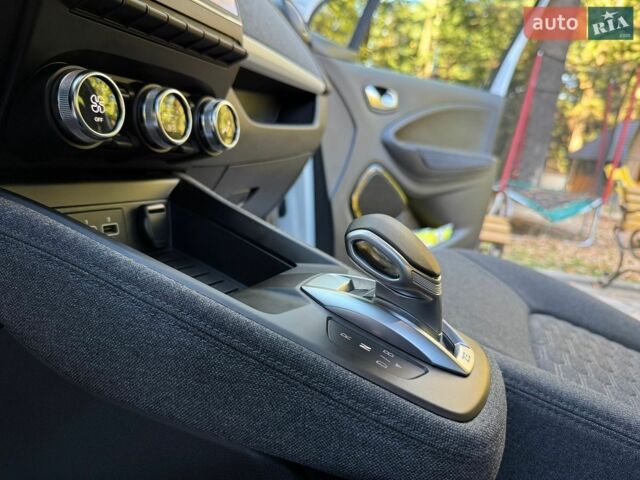 Білий Рено Зое, об'ємом двигуна 0 л та пробігом 37 тис. км за 14499 $, фото 107 на Automoto.ua
