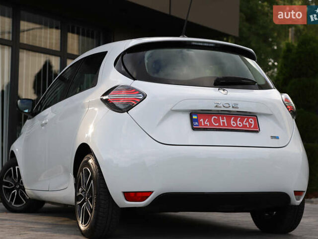 Белый Рено Зое, объемом двигателя 0 л и пробегом 19 тыс. км за 14400 $, фото 37 на Automoto.ua