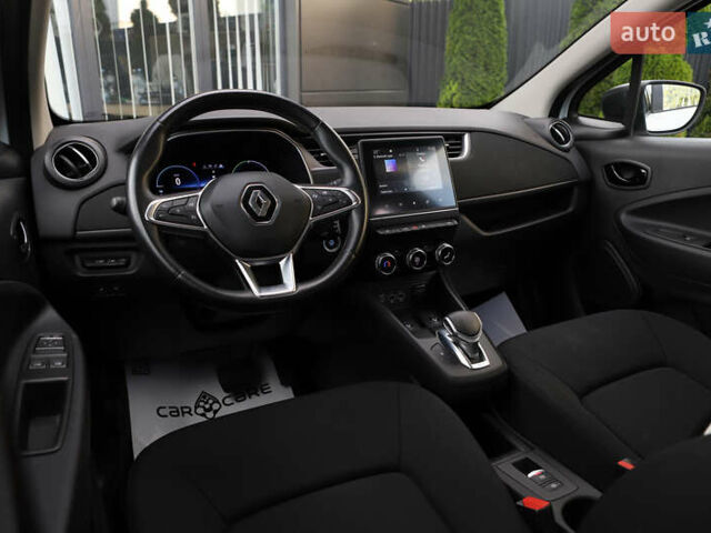 Белый Рено Зое, объемом двигателя 0 л и пробегом 19 тыс. км за 14400 $, фото 95 на Automoto.ua