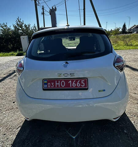 Белый Рено Зое, объемом двигателя 0 л и пробегом 62 тыс. км за 13150 $, фото 22 на Automoto.ua