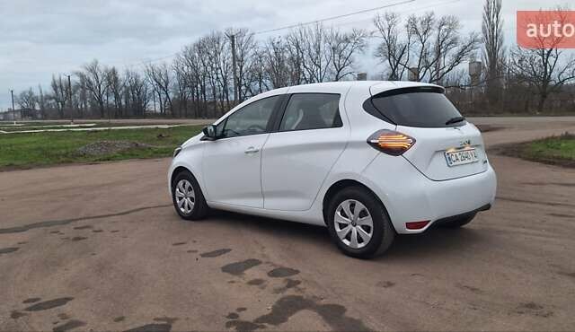 Белый Рено Зое, объемом двигателя 0 л и пробегом 54 тыс. км за 13900 $, фото 7 на Automoto.ua