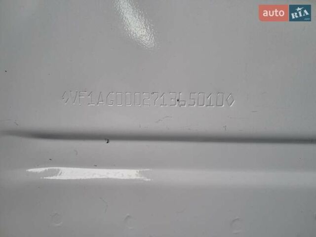 Белый Рено Зое, объемом двигателя 0 л и пробегом 15 тыс. км за 13900 $, фото 44 на Automoto.ua