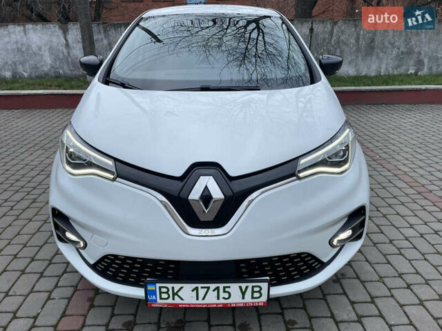 Белый Рено Зое, объемом двигателя 0 л и пробегом 31 тыс. км за 13999 $, фото 13 на Automoto.ua
