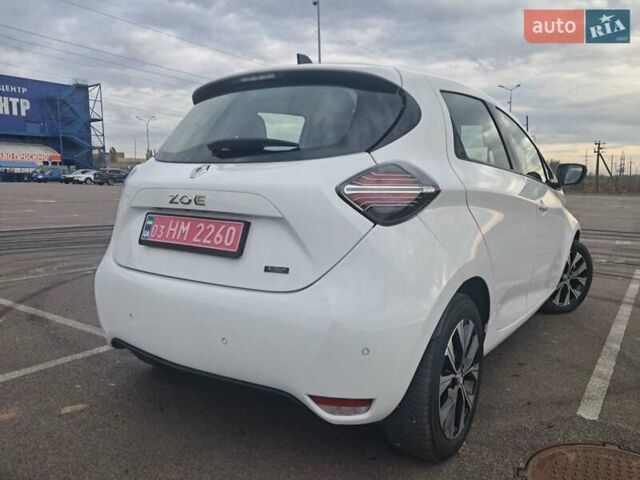 Білий Рено Зое, об'ємом двигуна 0 л та пробігом 12 тис. км за 14800 $, фото 123 на Automoto.ua