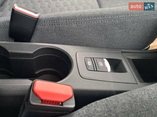 Білий Рено Зое, об'ємом двигуна 0 л та пробігом 12 тис. км за 14800 $, фото 35 на Automoto.ua