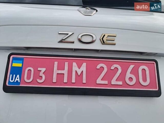 Білий Рено Зое, об'ємом двигуна 0 л та пробігом 12 тис. км за 14800 $, фото 83 на Automoto.ua