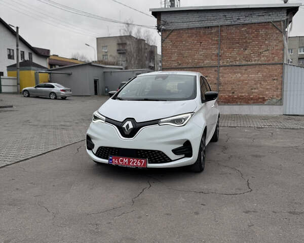 Белый Рено Зое, объемом двигателя 0 л и пробегом 71 тыс. км за 12700 $, фото 2 на Automoto.ua