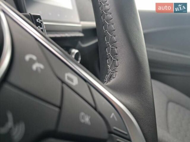 Белый Рено Зое, объемом двигателя 0 л и пробегом 15 тыс. км за 13900 $, фото 71 на Automoto.ua