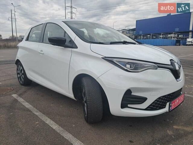 Білий Рено Зое, об'ємом двигуна 0 л та пробігом 12 тис. км за 14800 $, фото 127 на Automoto.ua