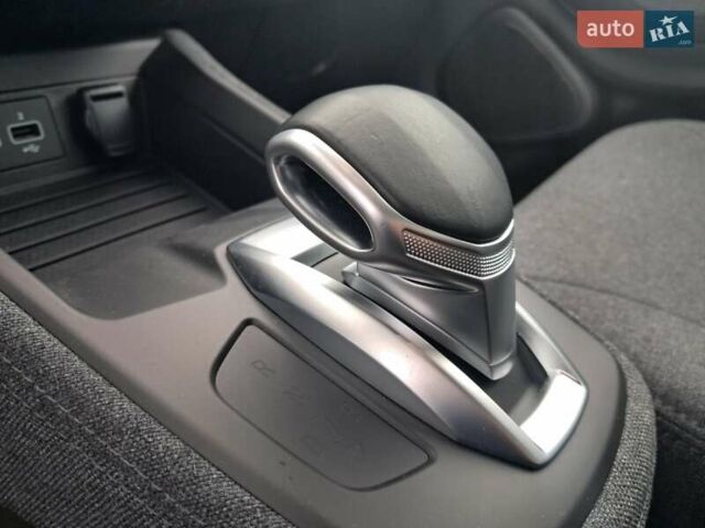 Белый Рено Зое, объемом двигателя 0 л и пробегом 15 тыс. км за 13900 $, фото 67 на Automoto.ua