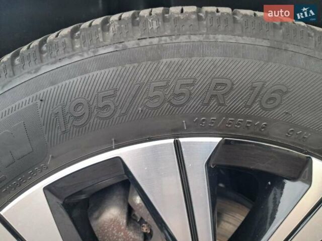 Білий Рено Зое, об'ємом двигуна 0 л та пробігом 12 тис. км за 14800 $, фото 91 на Automoto.ua