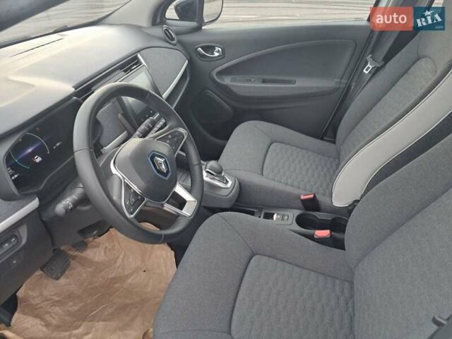 Білий Рено Зое, об'ємом двигуна 0 л та пробігом 12 тис. км за 14800 $, фото 55 на Automoto.ua