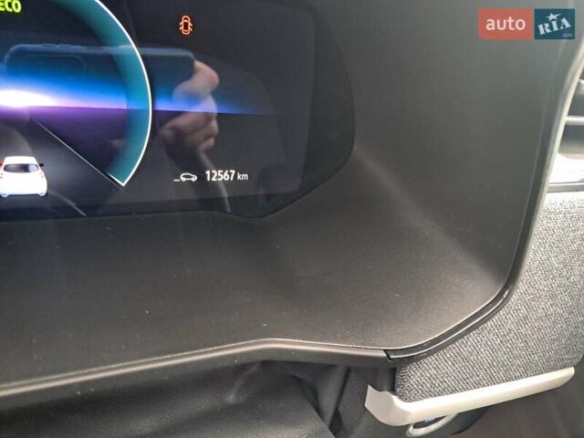 Білий Рено Зое, об'ємом двигуна 0 л та пробігом 12 тис. км за 14800 $, фото 78 на Automoto.ua