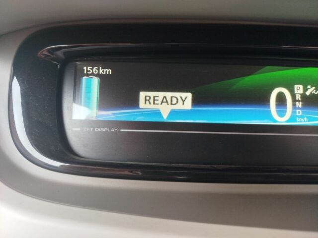 Белый Рено Зое, объемом двигателя 0 л и пробегом 82 тыс. км за 6200 $, фото 4 на Automoto.ua