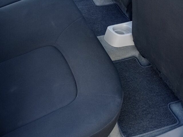 Белый Рено Зое, объемом двигателя 0 л и пробегом 76 тыс. км за 8300 $, фото 22 на Automoto.ua