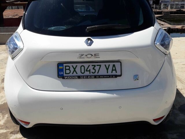Рено Зое 2015 в Хмельницком на Automoto.ua Белый Рено Зое, объемом двигателя 0 л и пробегом 98 тыс. км за 8500 $, фото 1 на Automoto.ua