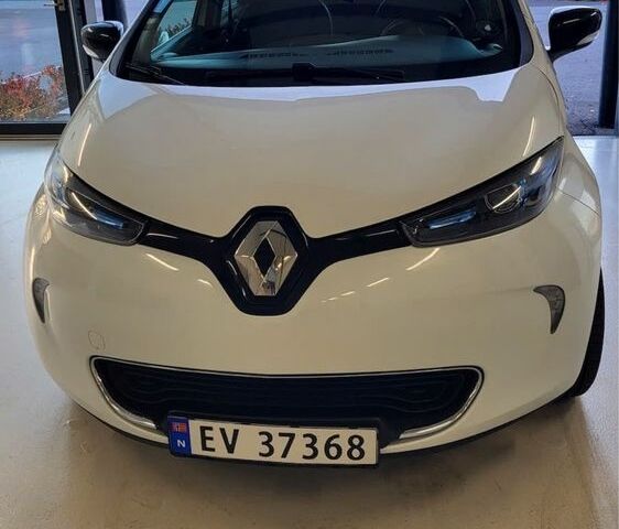 Белый Рено Зое, объемом двигателя 1 л и пробегом 110 тыс. км за 9500 $, фото 4 на Automoto.ua