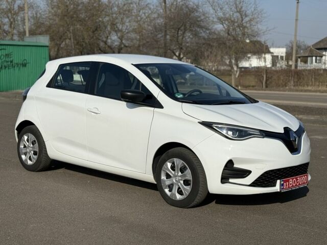 Белый Рено Зое, объемом двигателя 0 л и пробегом 96 тыс. км за 10400 $, фото 2 на Automoto.ua